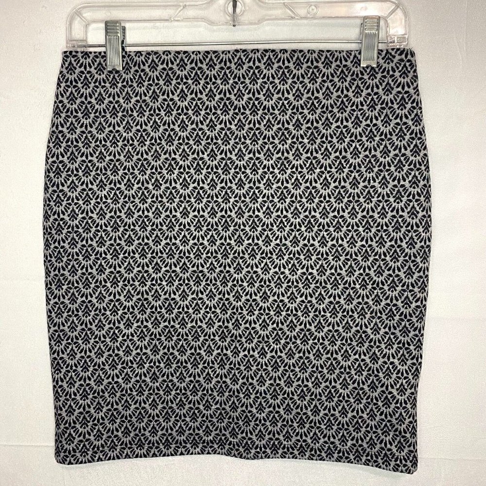 Ann Taylor Loft NWT Pencil Skirt Gray Black Damask Print Size S Elastic Waist
